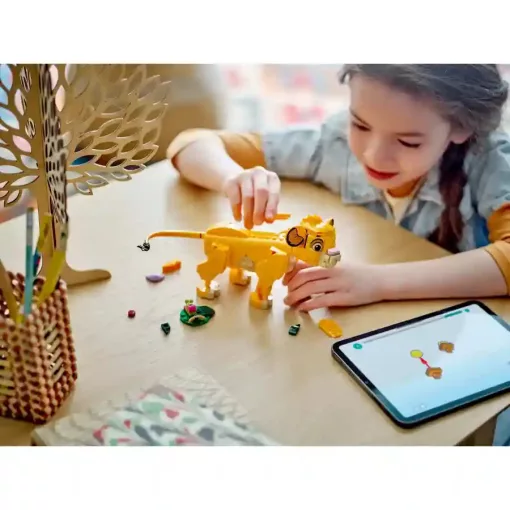 Lego Disney 43243 Oroszlánkirály: Simba, a kis oroszlánkirály