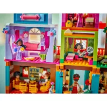 Lego Disney 43245 Encanto: A varázslatos Madrigal ház