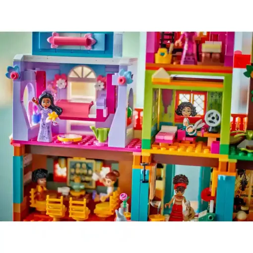 Lego Disney 43245 Encanto: A varázslatos Madrigal ház