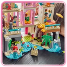 Lego Disney 43267 Hercegnőkastély és a hercegnők állatkái