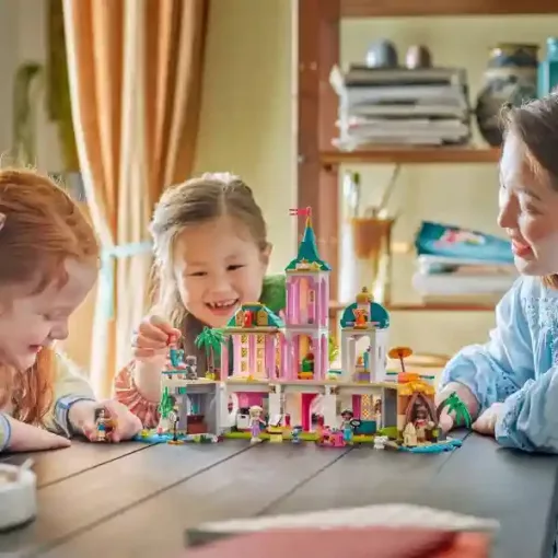 Lego Disney 43267 Hercegnőkastély és a hercegnők állatkái
