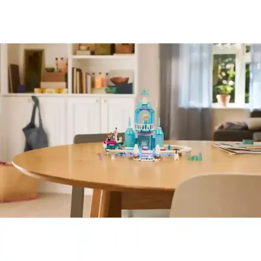 Lego Disney 43281 Jégvarázs: Elza jégkastélya és szánkós kalandjai