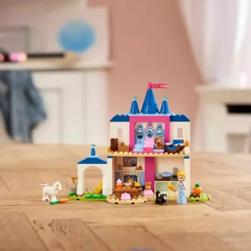 LEGO® Disney 43283 Hamupipőke kastélya és állatbarátai