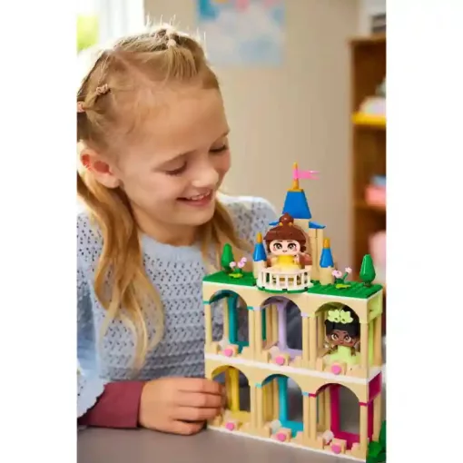 Lego Disney 43291 Mini Belle és Tiana babák kastéllyal