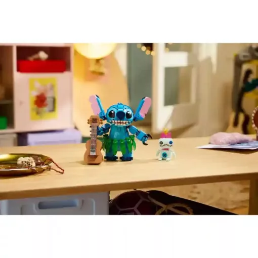 Lego Disney 43296 Lilo és Stitch: Stitch és Scrump figurák