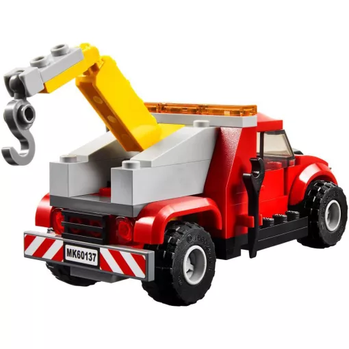 Lego City 60137 Bajba került vontató