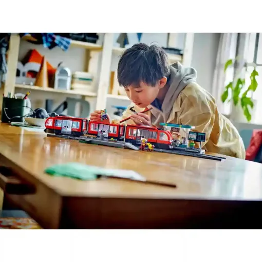 Lego City 60423 Belvárosi villamos és megálló