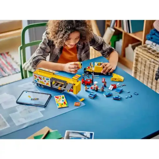 Lego City 60440 Sárga szállító kamion targoncával