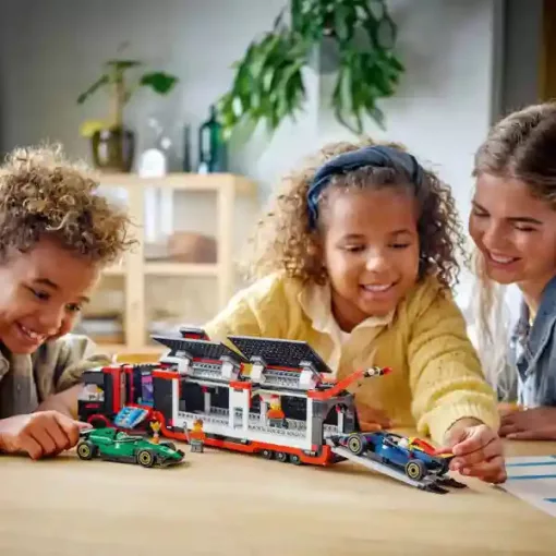 Lego City 60445 F1®-es kamion RB20 és AMR24 F1®-es versenyautókkal