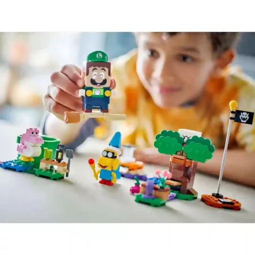 Lego Super Mario 71440 Kalandok az interaktív LEGO® Luigi™ figurával