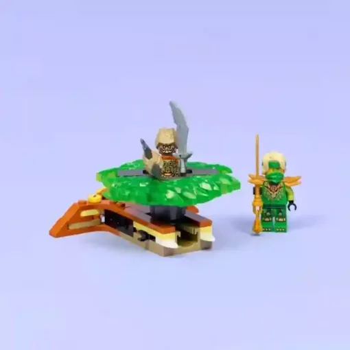 Lego Ninjago 71850 Lloyd egy földszörny pörgettyűje ellen