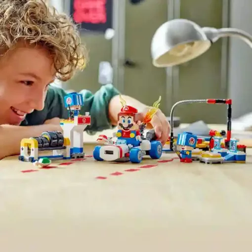Lego Super Mario 72035 Mario Kart™ – Toad garázsa