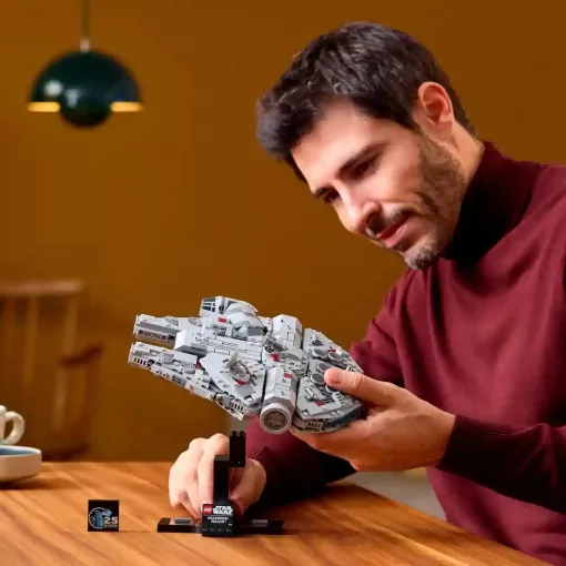 Lego Star Wars 75375 Millennium Falcon™ csillaghajó