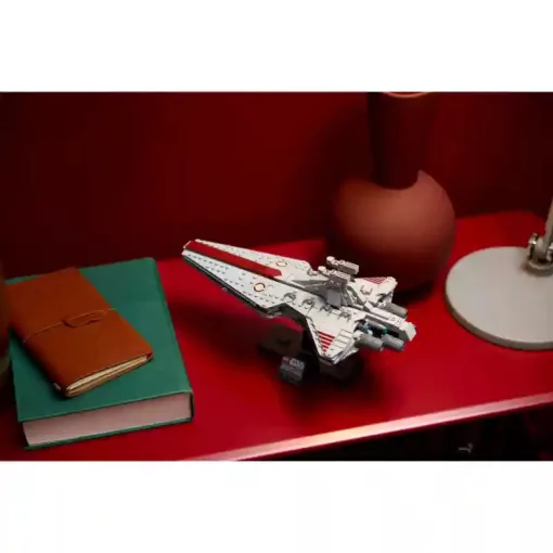 Lego Star Wars 75441 Venator-osztályú támadó cirkáló űrhajó