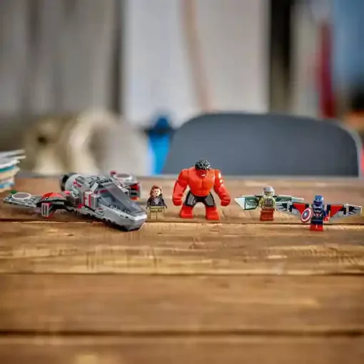 Lego Marvel 76292 Amerika Kapitány vs. Vörös Hulk csata