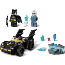 Lego DC Super Heroes 76301 Batman™ és a Batmobile™ vs. Mr. Freeze™