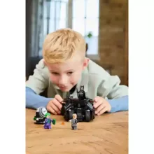 Lego DC Super Heroes 76303 Batman™ Tumbler vs. Kétarc™ és Joker™