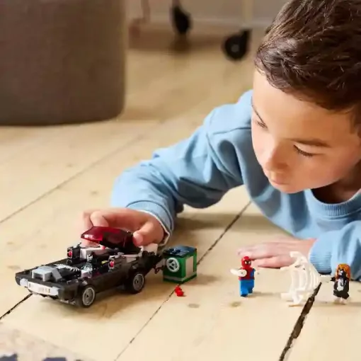 Lego Marvel 76309 Pókember vs. Venom sportautója