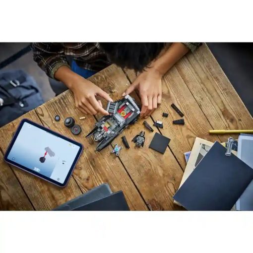 Lego DC Super Heroes 76332 Batman™: Batmobile™ autó