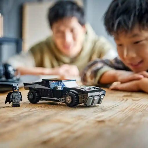 Lego DC Super Heroes 76332 Batman™: Batmobile™ autó