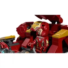 Lego Marvel 76343 Hulkbuster és Hulk óriási csatája