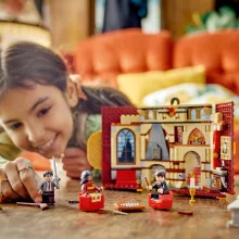 LEGO® Harry Potter™ 76409 A Griffendél ház címere