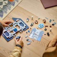 LEGO® Harry Potter™ 76411 A Hollóhát ház címere