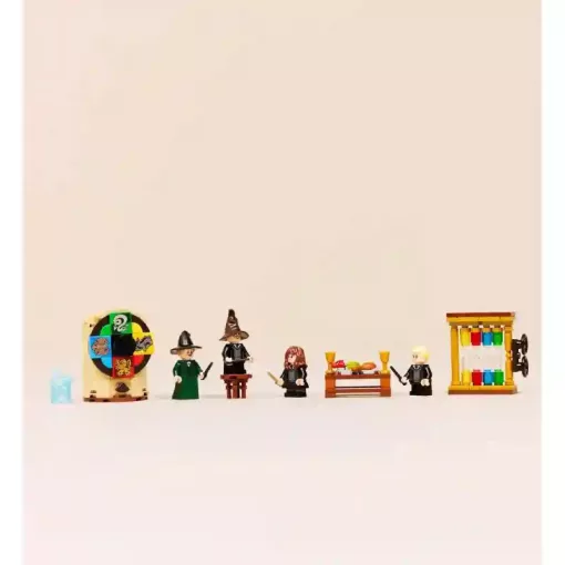 Lego Harry Potter 76460 Roxfort™ kastély: A Teszlek Süveg kiválasztási ceremóniája