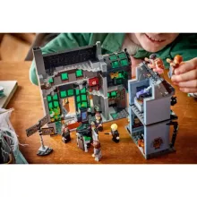 LEGO® Harry Potter 76471 A Zsebpiszok köz™ varázslóboltjai