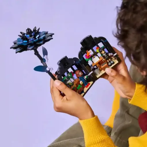 Lego Wednesday 76784 Fekete dália