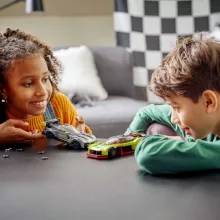 Lego Speed Champions 76910 Aston Martin Valkyrie AMR Pro és Aston Martin Vantage GT3 versenyautók