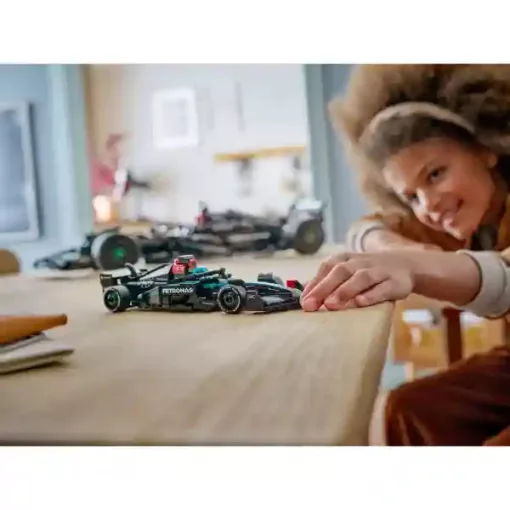 Lego Speed Champions 77244 Mercedes-AMG F1® W15 Formula 1 versenyautó