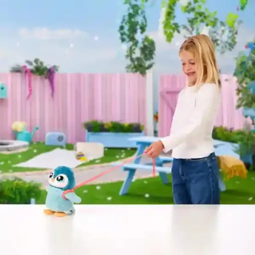 Little Live Pets - Totyi, az interaktív totyogó pingvin
