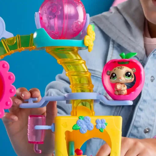 Littlest Pet Shop LPS - Játszótér figurákkal (corgi kutya, hörcsög)