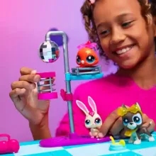 Littlest Pet Shop LPS - Diszkó party figurákkal (páva madár (#169), dándog kutya (#170) és nyuszi (#171))