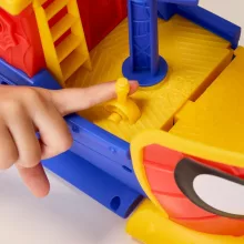 Hasbro Marvel Pókember - Póki interaktív kalózhajója
