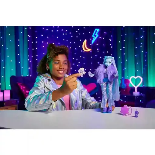 Mattel Monster High - Abbey Bominable mamut kisállattal