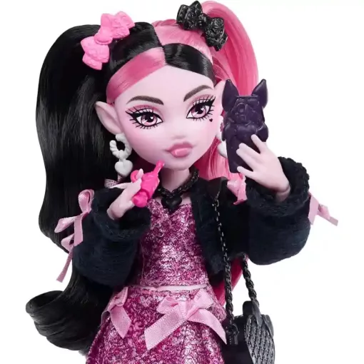 Mattel Monster High Draculaura baba kiegészítőkkel
