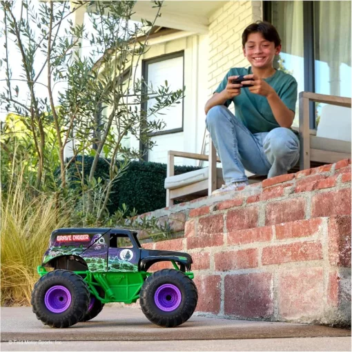 Monster Jam távirányítós RC Smash & Bash Grave Digger monster truck autó 33cm
