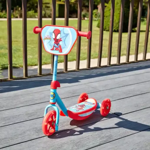 Marvel Póki és csodálatos barátai (Pókember) fémvázas háromkerekű gyerek roller LED világítással