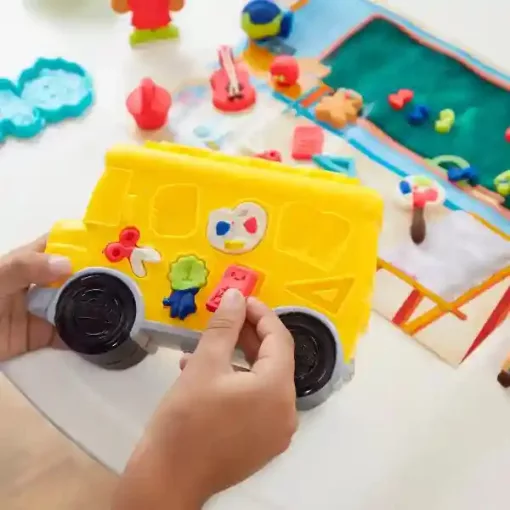 Hasbro Play-Doh iskolai kalandok gyurmakészlet, iskolabusz