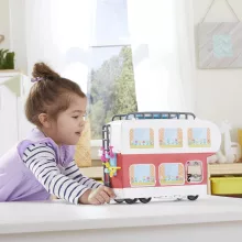 Hasbro Peppa Pig - Peppa malac interaktív lakókocsija figurákkal