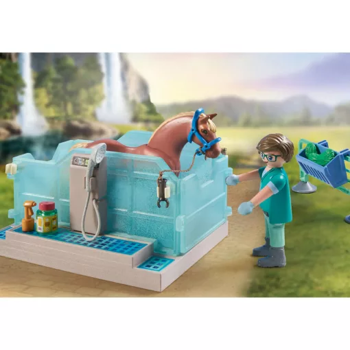 Playmobil 71352 Horses of Waterfall - Állatorvosi rendelő lóterapeutával