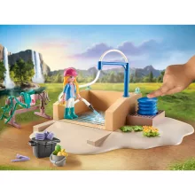 Playmobil 71354 Horses of Waterfall - Isabella és Lioness lómosóval