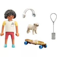 Playmobil 71612 Gördeszkás fiú kiskutyával
