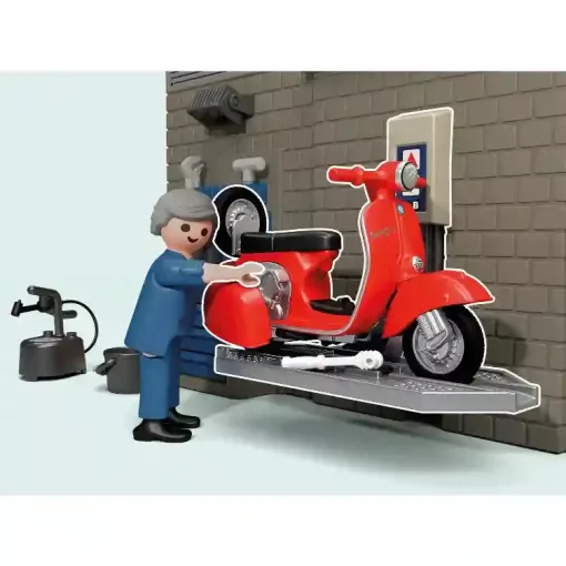 Playmobil 71620 '60-as évekbeli Vespa szervíz piros robogóval 