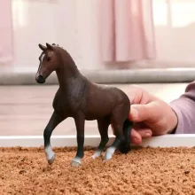 Schleich 14919 KWPN (Holland melegvérű) csődör