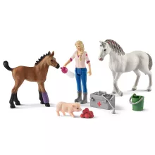 Schleich 42486 Állatorvosi látogatás a Quarter horse kancánál és csikójánál