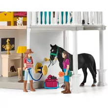 Schleich 42551 Lakóház istállóval és lovakkal