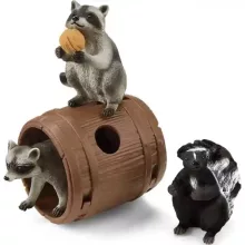 Schleich 42596 Mosómedvék és borz játéka a dióval